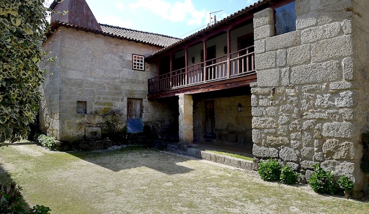 Casa das Eiras