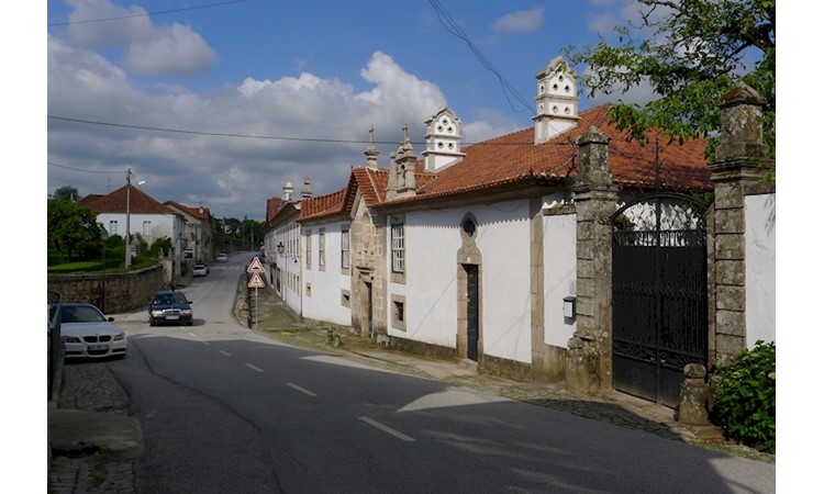 Casa dos Condes de Santar e Magalhães