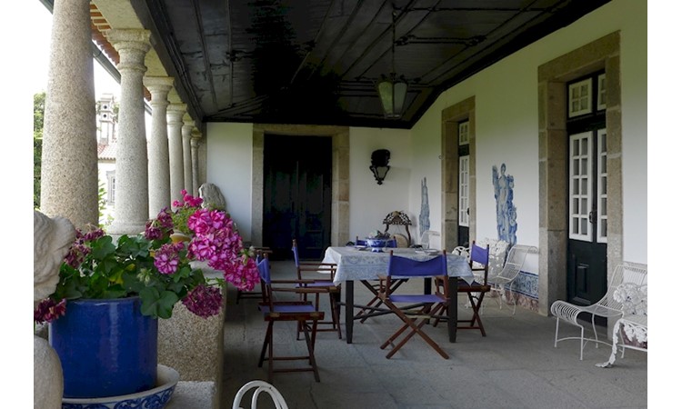 Casa dos Condes de Santar e Magalhães