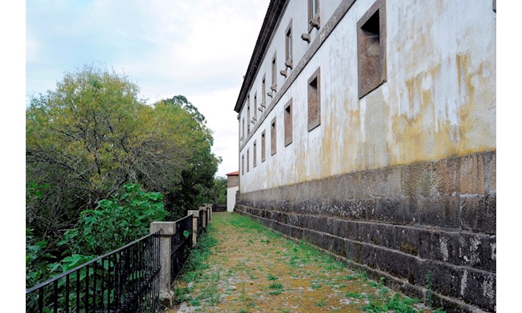 Enclosure of the Monastery of S. Cristóvão de Lafões