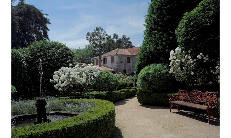 Casa de Margaride / Villa Margaridi