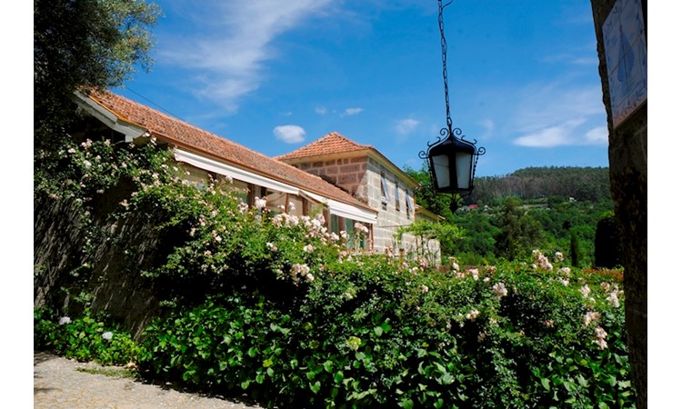 Casa de Margaride / Villa Margaridi