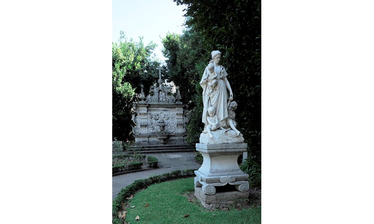 Garden of the Nogueira da Silva Museum