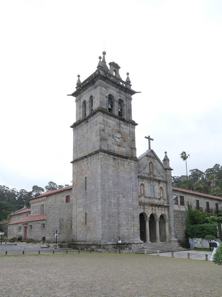 Clôture et cloître du monastère de Landim