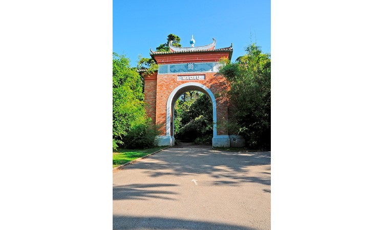 Tropical Botanical Garden