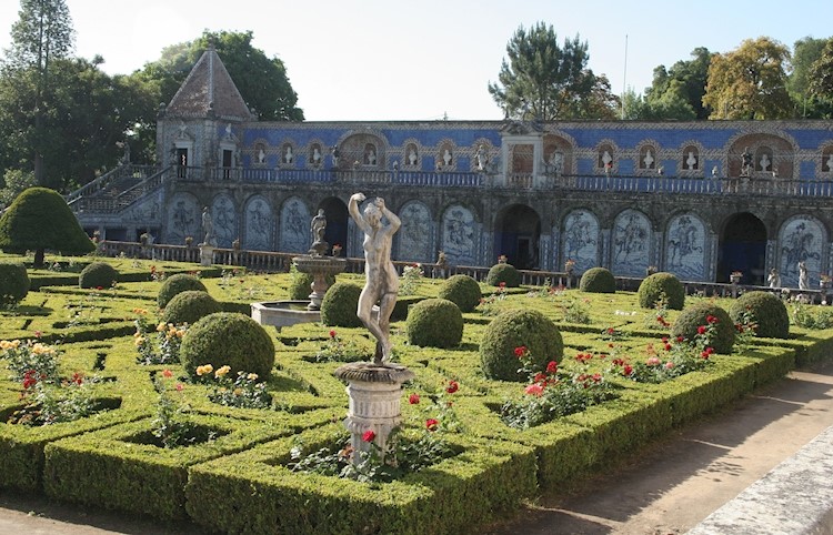 Palace of the Marquises of Fronteira (gardens)