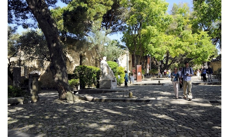Garden of São Jorge Castle