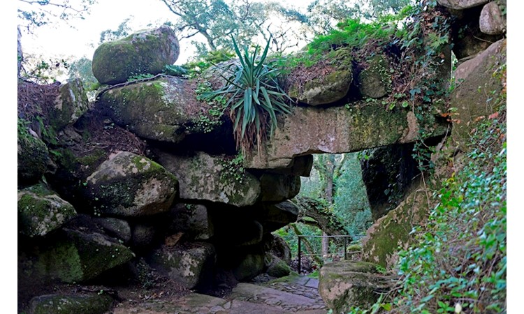 Monserrate Park