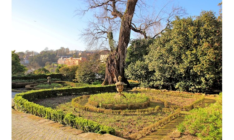 Casa Tait