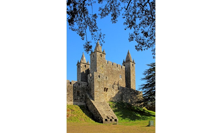 Embankment of the Castle of Santa Maria da Feira